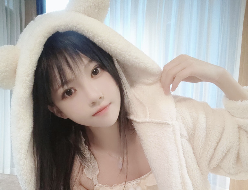 桜桃喵的魔法时刻：当希娜小姐从《原神》走进现实-瓜次元