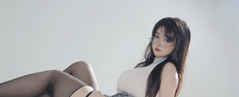 Ninja阿寨寨：cosplay界的性感女神，每一帧都是视觉盛宴-瓜次元