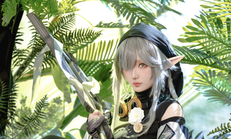 星之迟迟化身NIKKE布兰儿：优雅与神秘的视觉盛宴-瓜次元