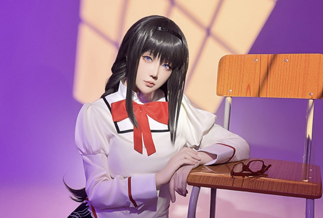 星之迟迟：COSPLAY界的闪耀女神，图书委员系列美到炸裂-瓜次元