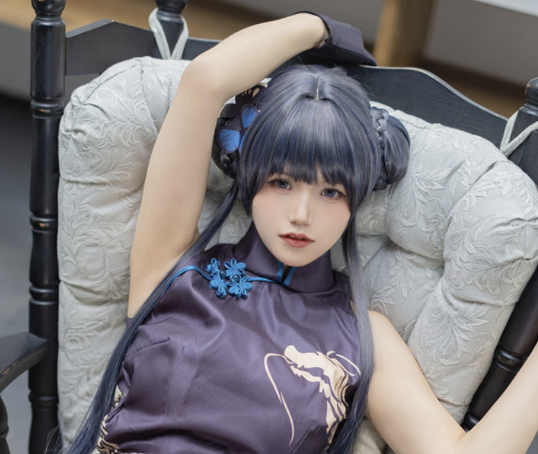 小仓千代w：冷酷外表下的清纯coser，颜值与才华的双重暴击！-瓜次元