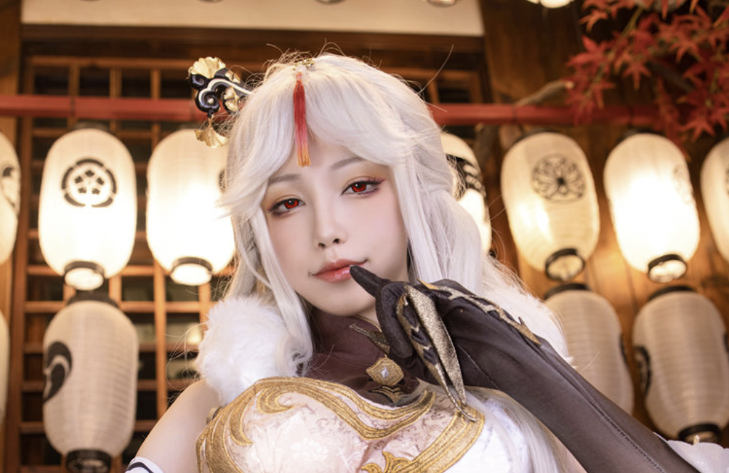水淼aqua：原神世界中的女神级cosplay，每一帧都让人心动不已！-瓜次元