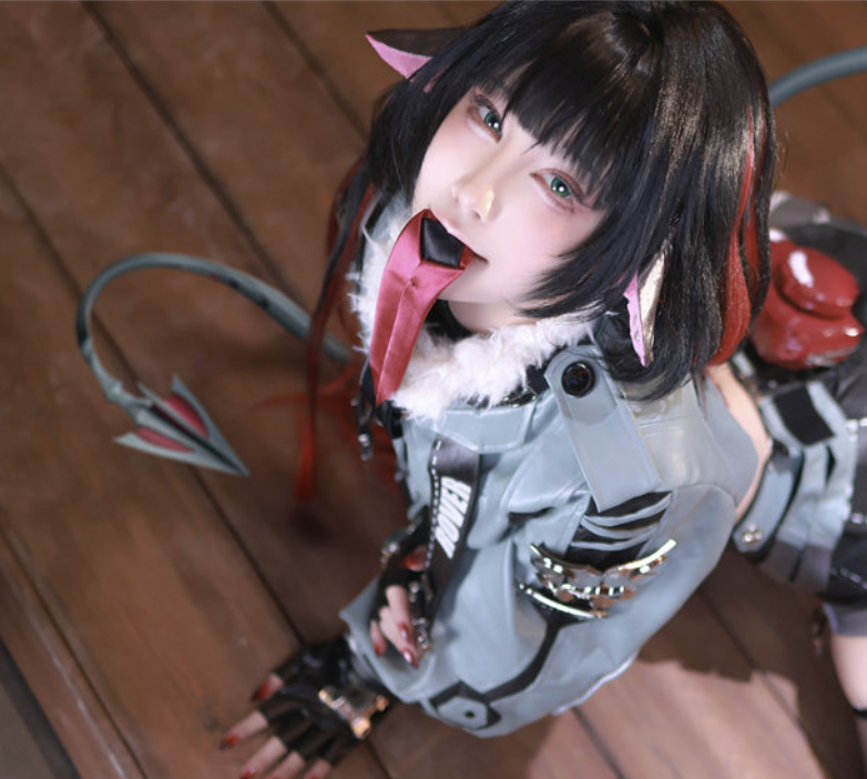 水淼aqua化身《原神》优菈：冰系女神的惊艳COS，魅力值拉满！-瓜次元