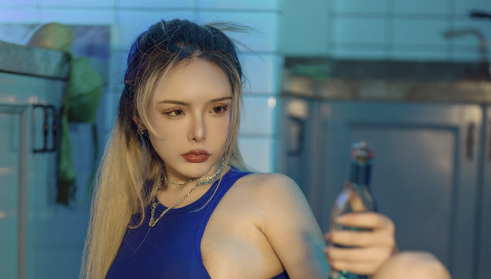 图片[2]-秋和柯基的夜兰COS：当虚拟角色走进现实，美到让人心跳暂停！-瓜次元
