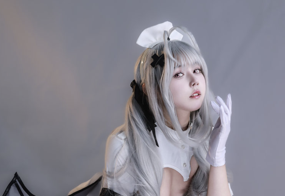 图片[2]-七月喵子：从俏皮小僵尸到大胆幻想，一个宝藏女孩的cosplay世界-瓜次元