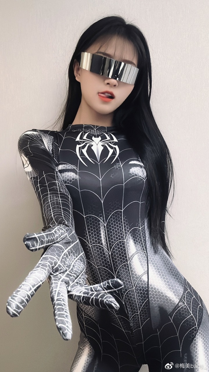 梅美超甜微密圈全套付费写真及视频合集