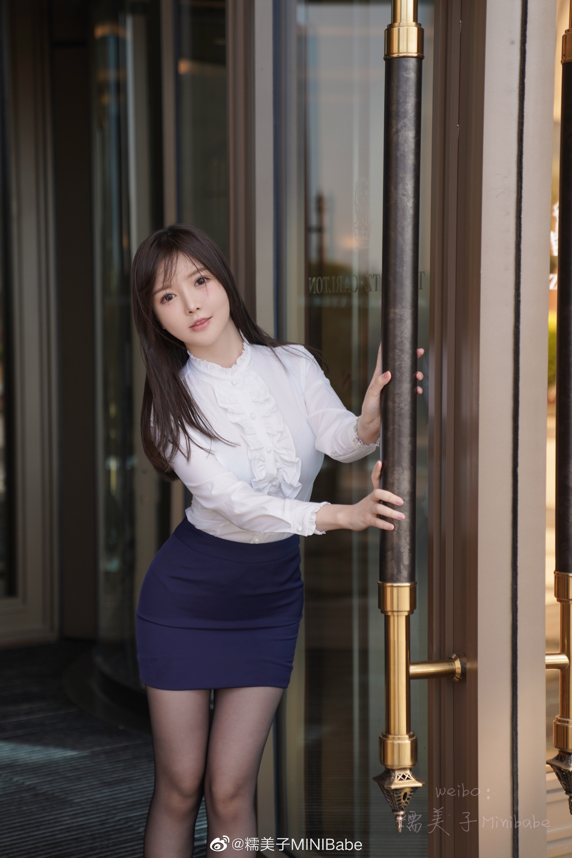 优雅妩媚的糯美子MINIBabe在线迎宾，你想不想进去坐坐-瓜次元