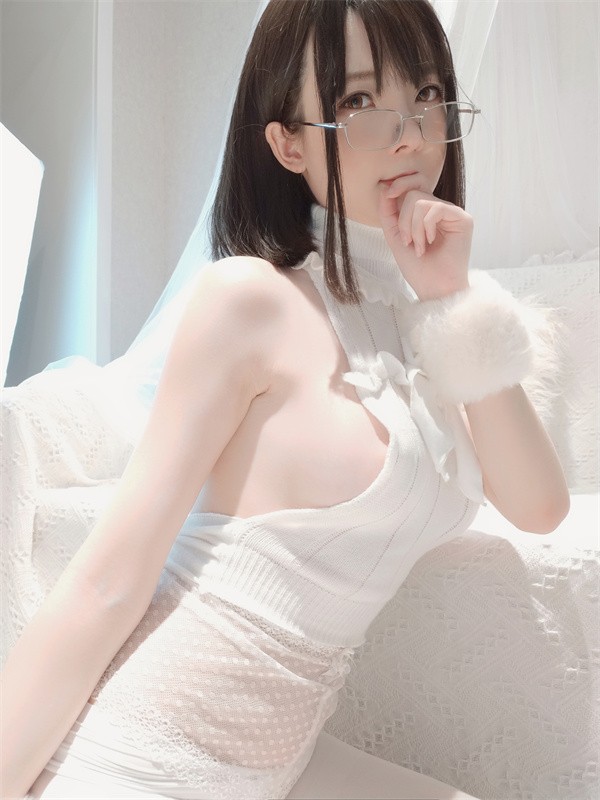 4ad6e6a26e50416140b3cb5c1e488c78