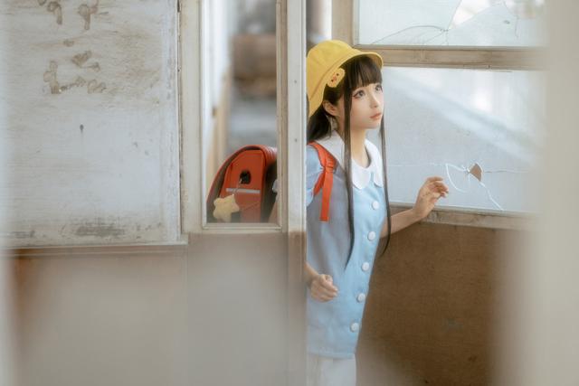 蠢沫沫小黄帽，可爱的她如此的无懈可击-瓜次元