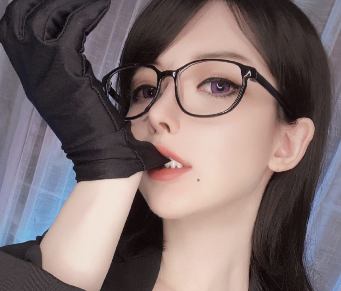一小央泽cos写真分享，无删减版本绅士的最爱-瓜次元