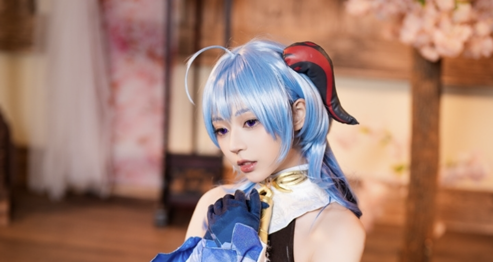 舞小喵：耀眼之星的舞蹈与COSPLAY女神-瓜次元