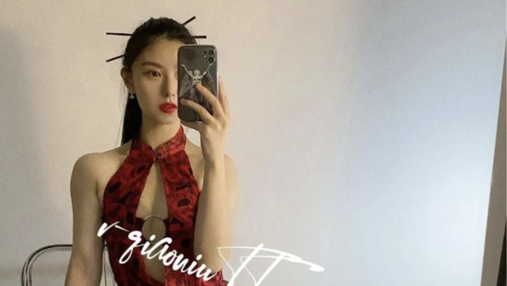 俏妞qiaoniuTT微密的收费图集分享，她的微博怎么了-瓜次元