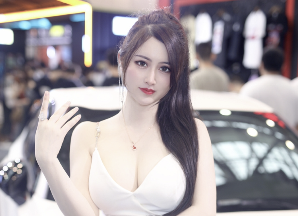 诗诗kiki高清图片大全，秀人女神的完美展现-瓜次元