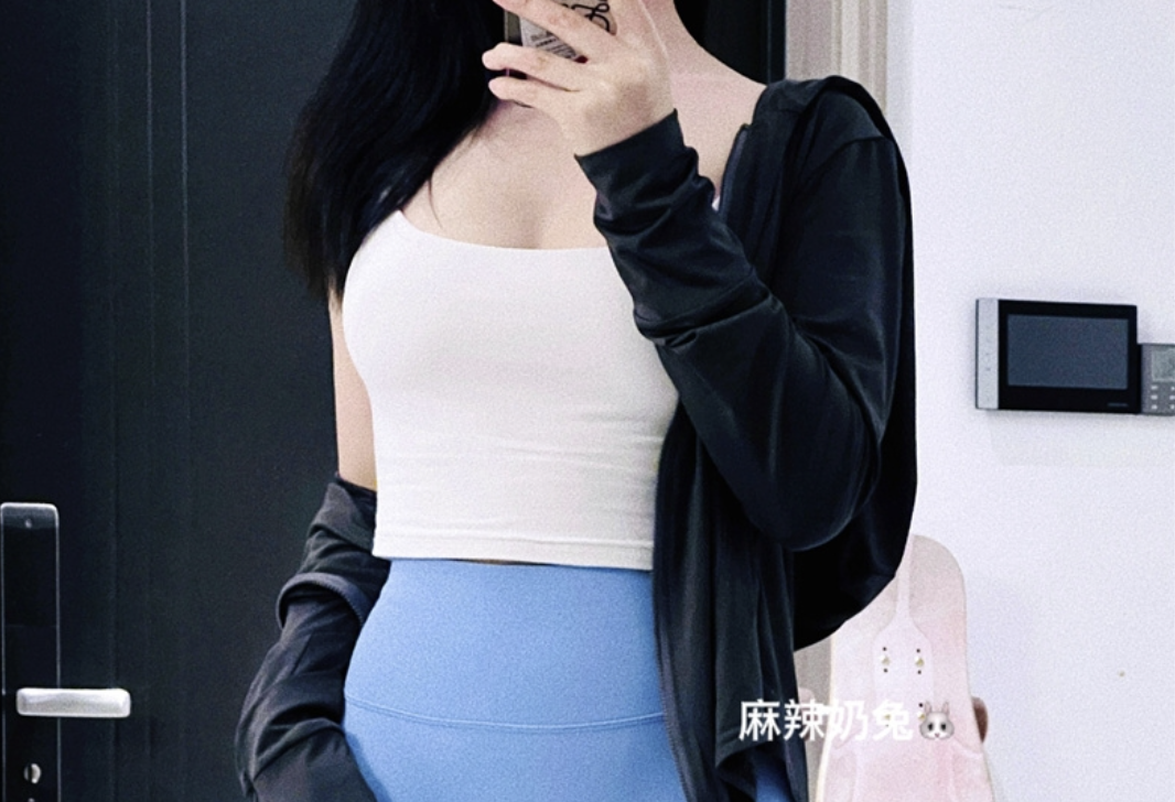 抖音网红麻辣奶兔维密图片资源分享-瓜次元