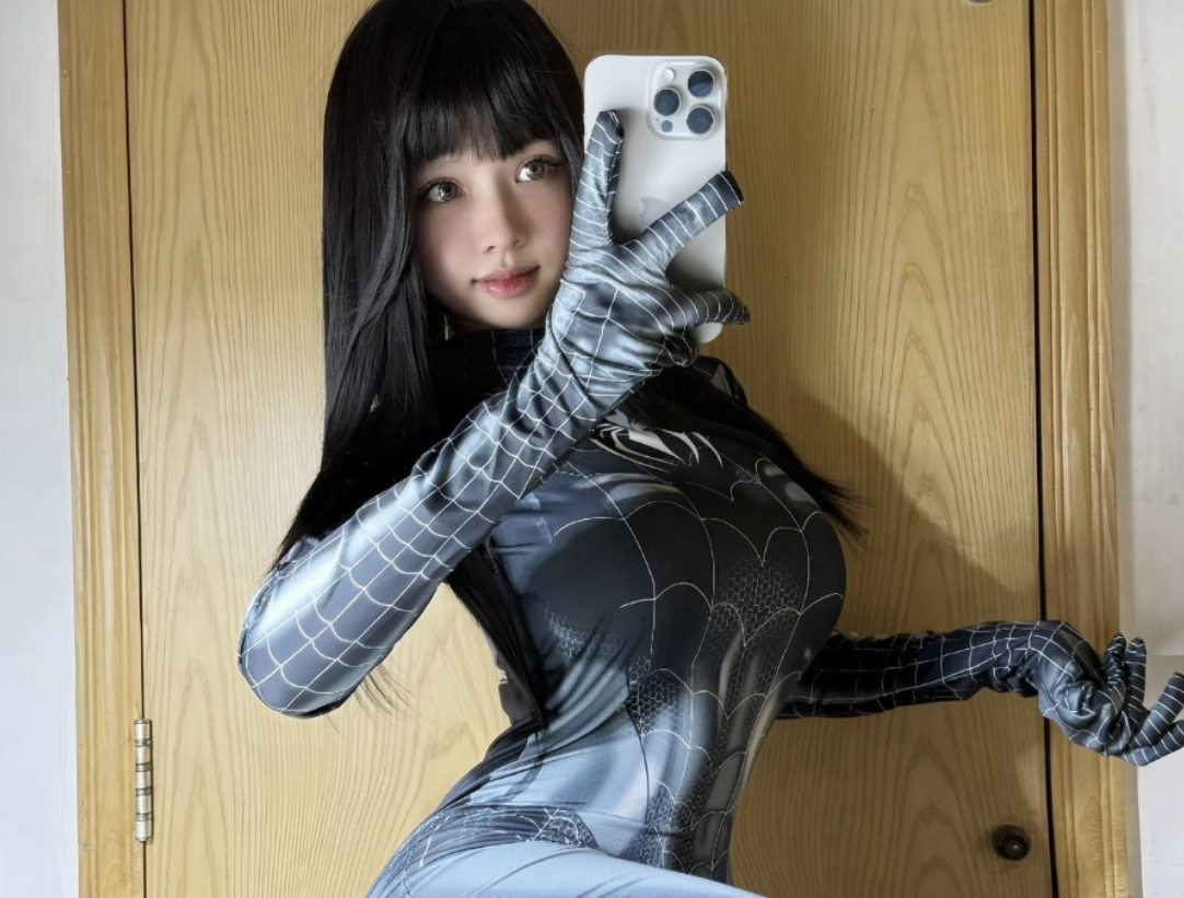 图片[2]-阿拉蕾yyyy铁粉空间圈子全套付费写真视频合集-瓜次元
