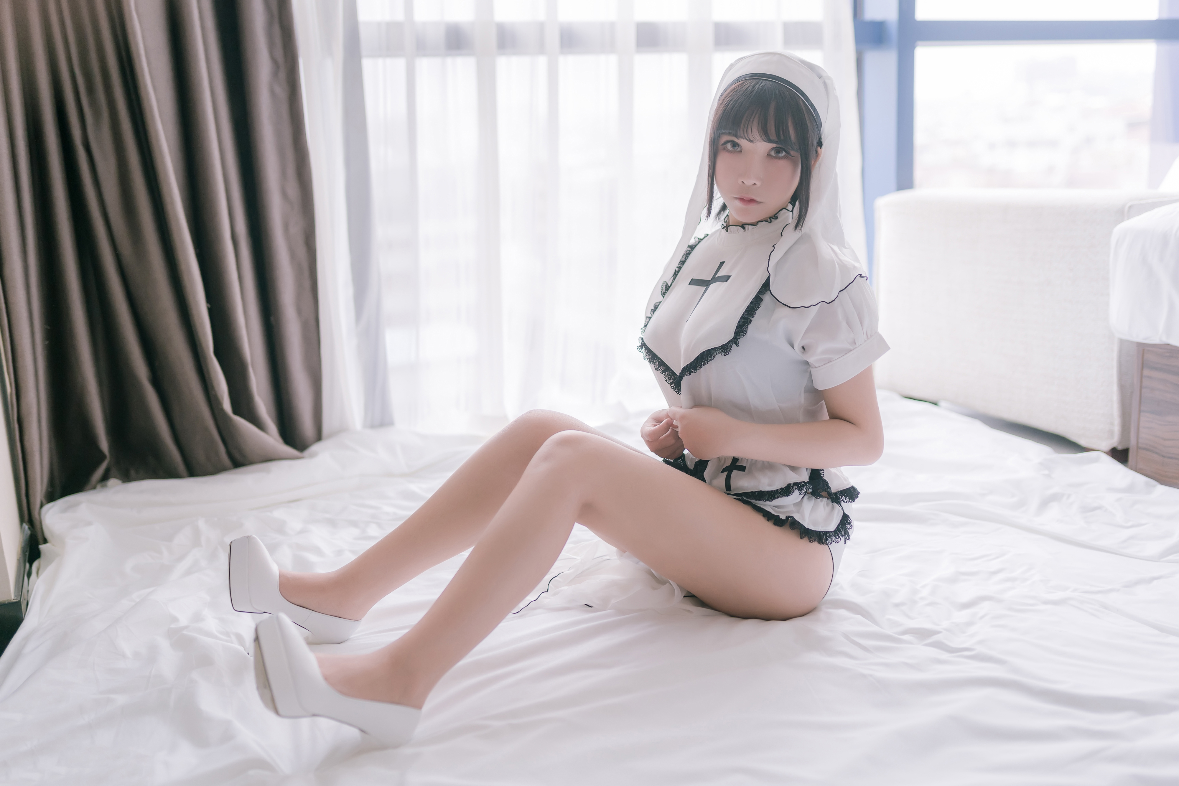 抱走莫子aa44套摄影高清图片奖赏，大家心心恋恋的修女也在其中哦-瓜次元