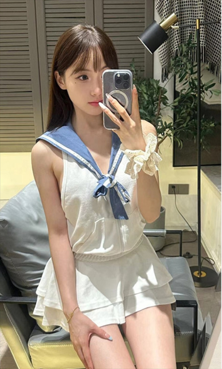 叫我草莓就好啦微密全部付费写真合集