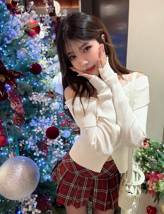 保琳球有点胖微密圈全部付费写真合集 保琳球有点胖微密圈全部付费写真合集
