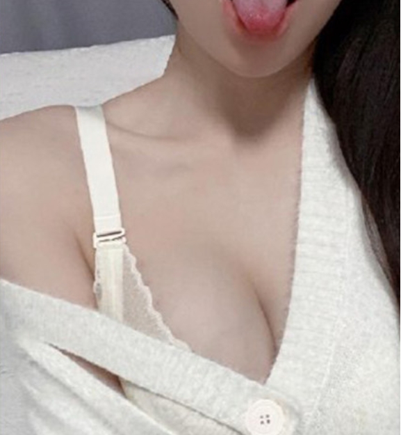 星怡很甜微密圈付费写真合集